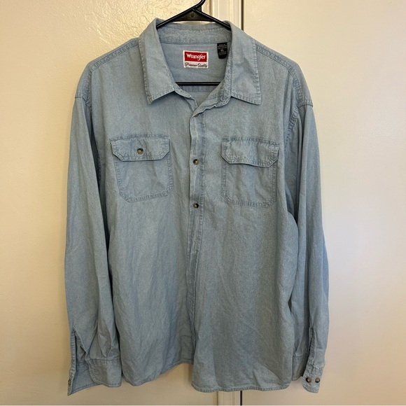Wrangler Men’s XL Premium Quality Light Blue Denim Button Down Shirt Long Sleeve - Picture 1 of 7